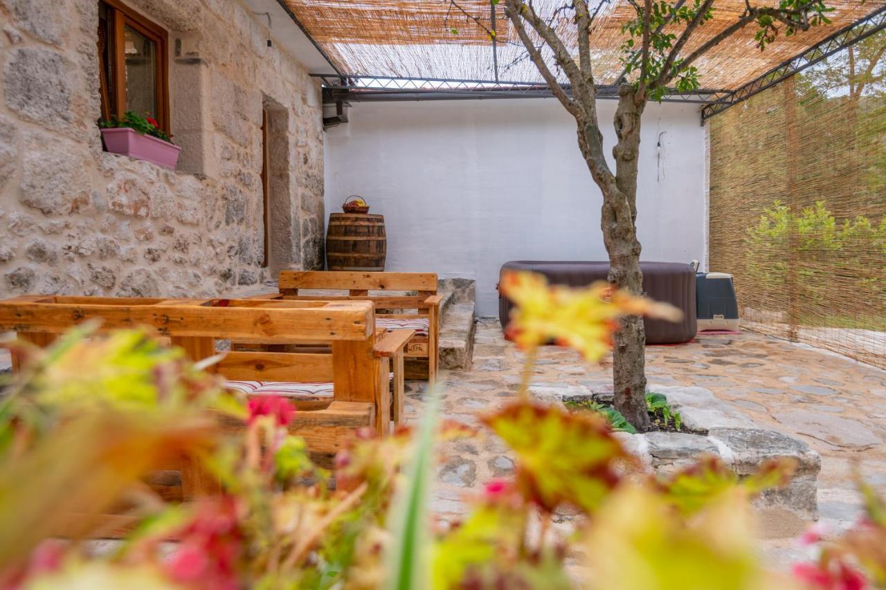 הוילה אימוטסקי The Old Stable 1861 מראה חיצוני תמונה